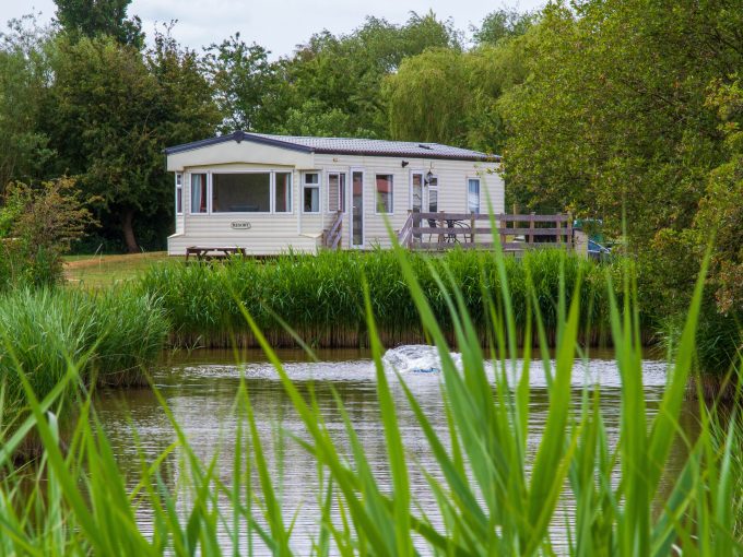 Fishing Holidays in Norfolk – Acorn Holiday Park