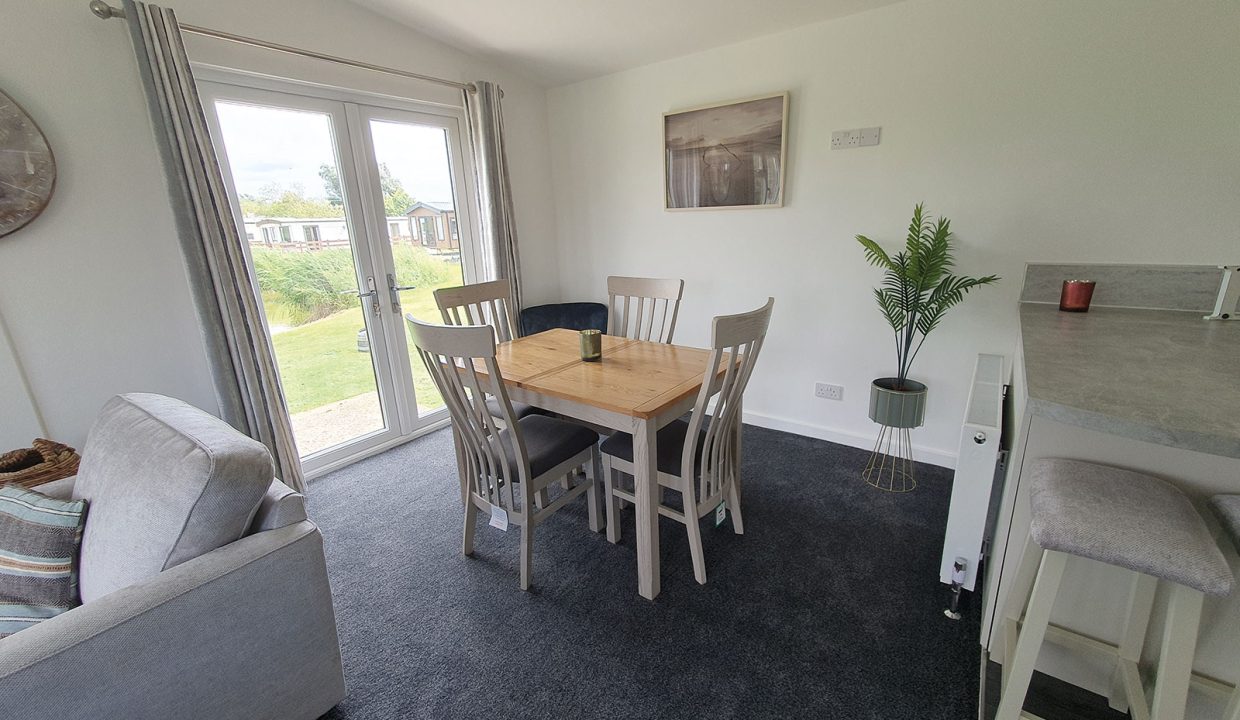 Plot-4---Stacey-Twin-Lodge-32x20-9