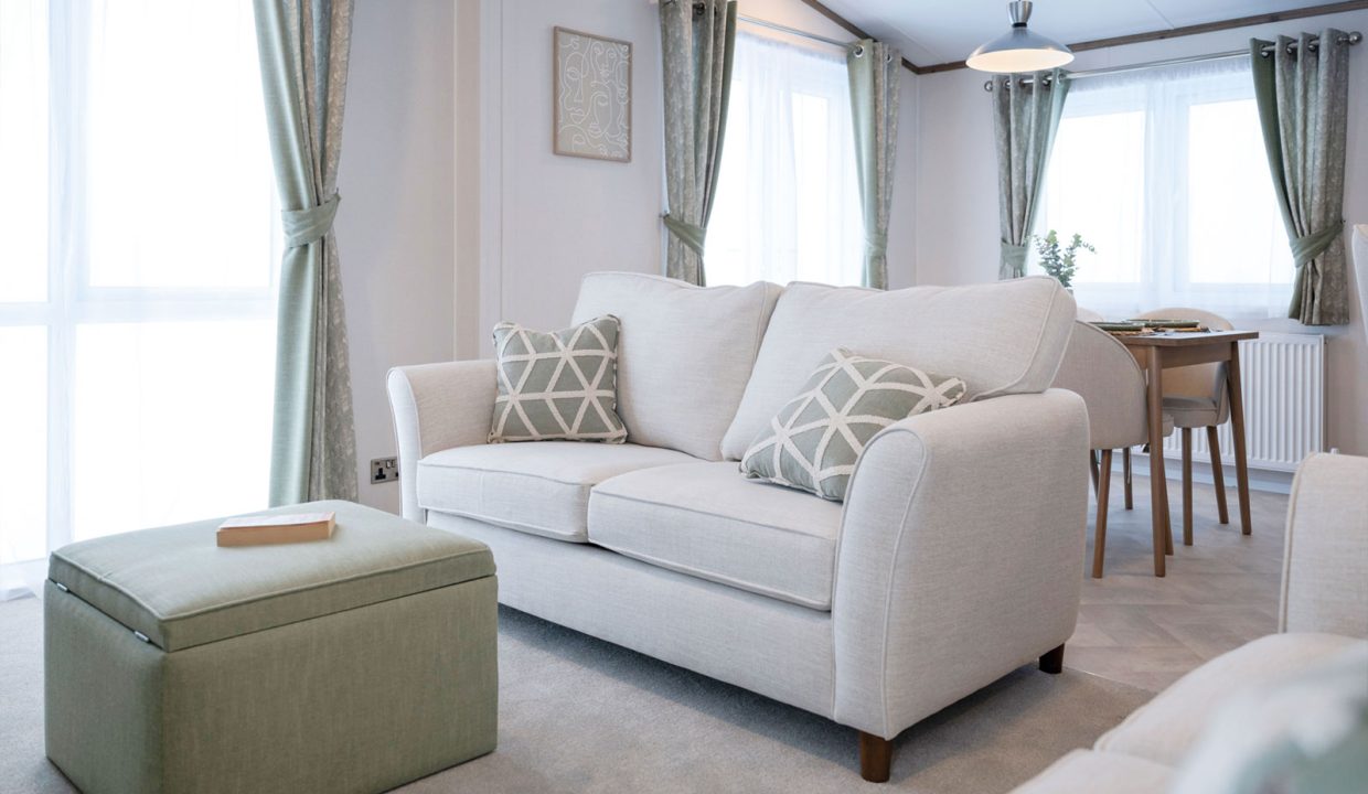 Plot-18-Regal-Harlington-Lodge-40-x-20,-2025-model-NEW-2