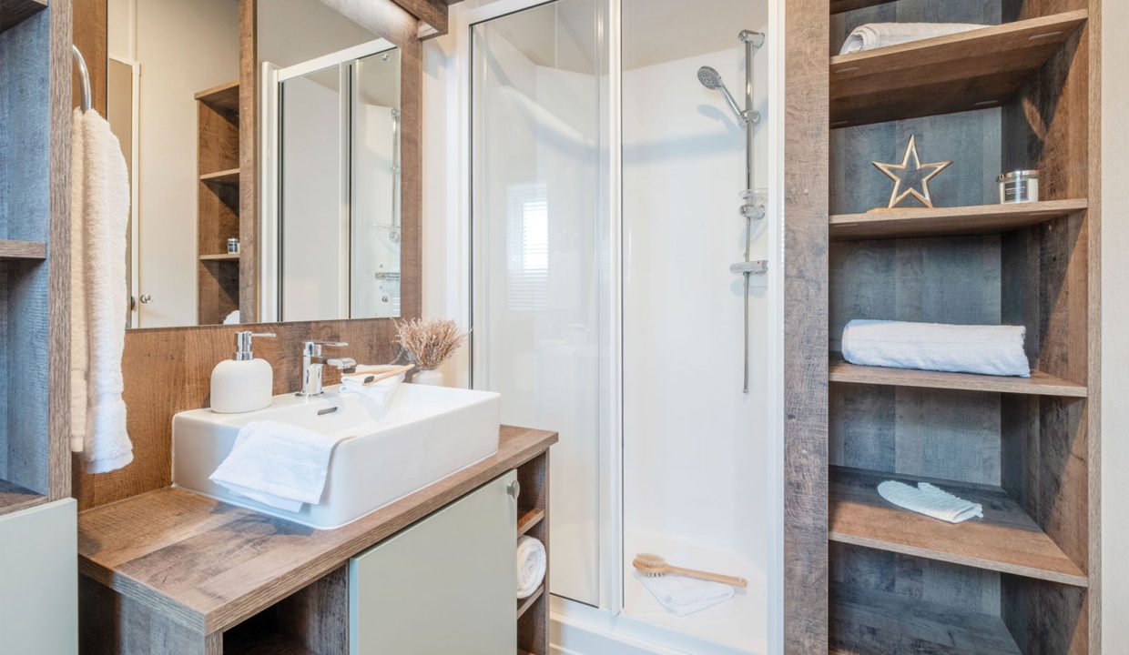 Plot-9A-Regal-Harlington-Lodge-40-x-20,-2025-model-NEW-1