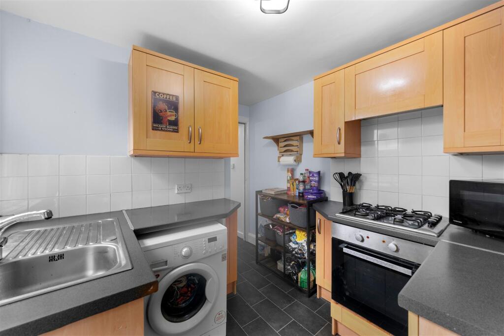 89b5dea3896ac6cf19034deb5fb9b6f6