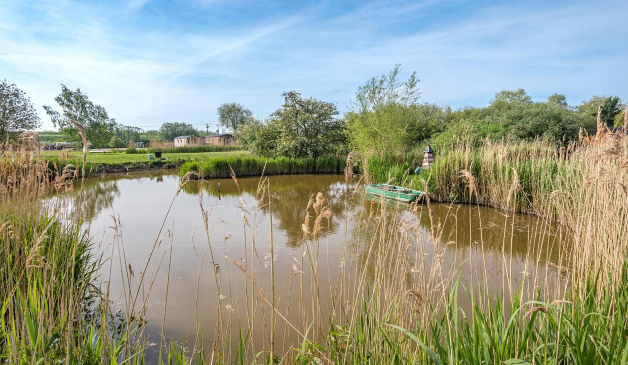 Rental---Tench-Lodge-12