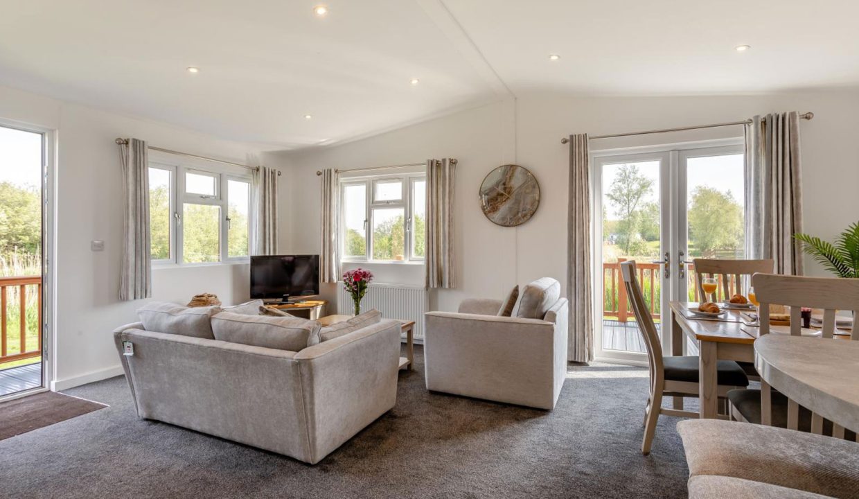 Rental---Tench-Lodge-16