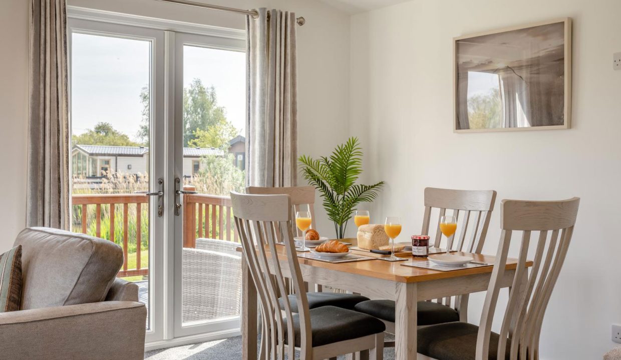 Rental---Tench-Lodge-18