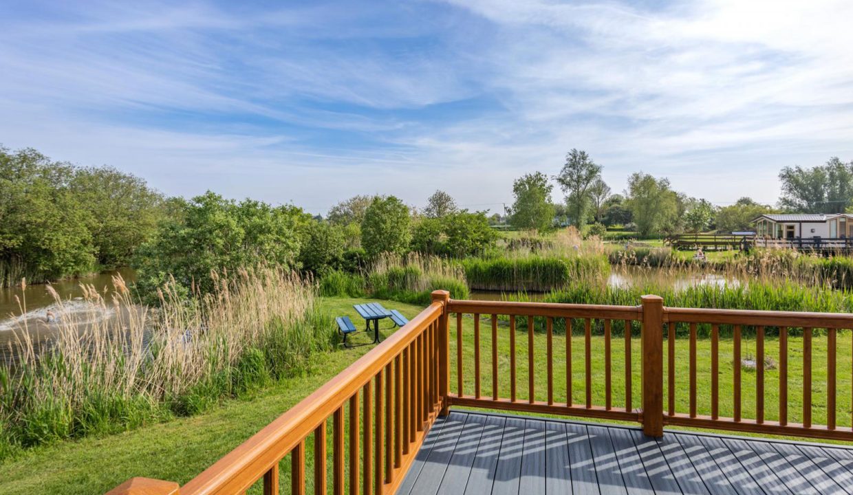 Rental---Tench-Lodge-3