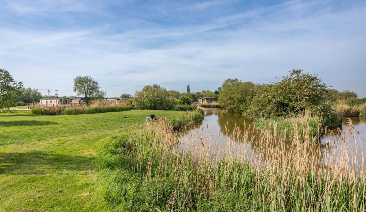 Rental---Tench-Lodge-4