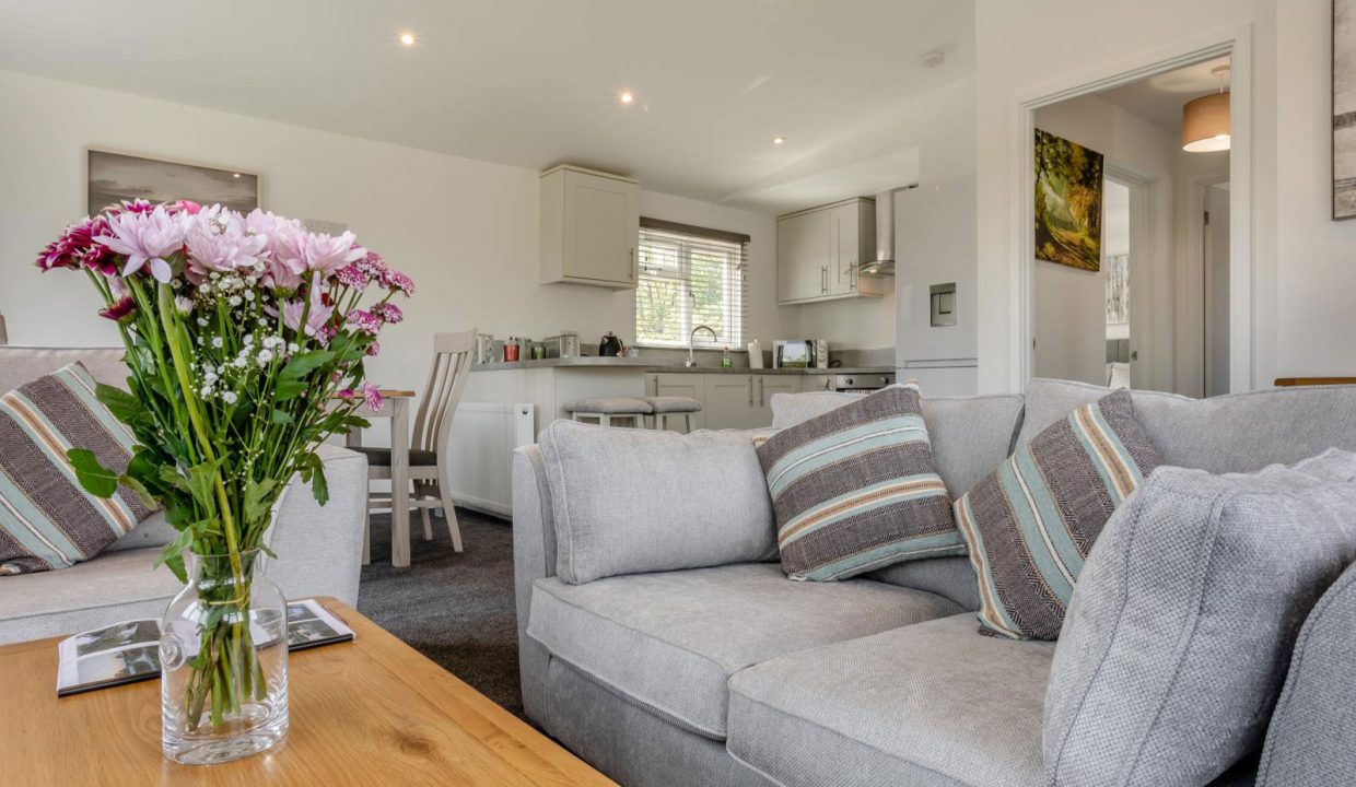 Rental---Tench-Lodge-7