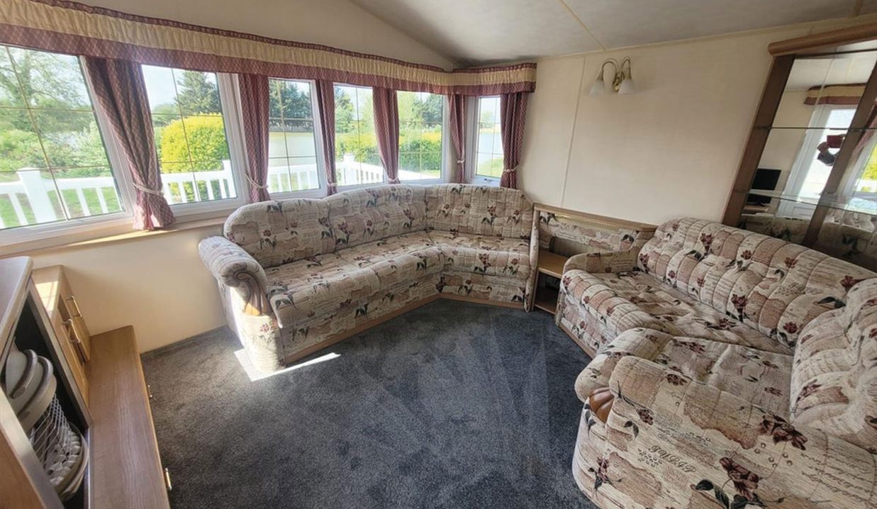 Plot-8---Willerby-Granada-36x12-preowned-3