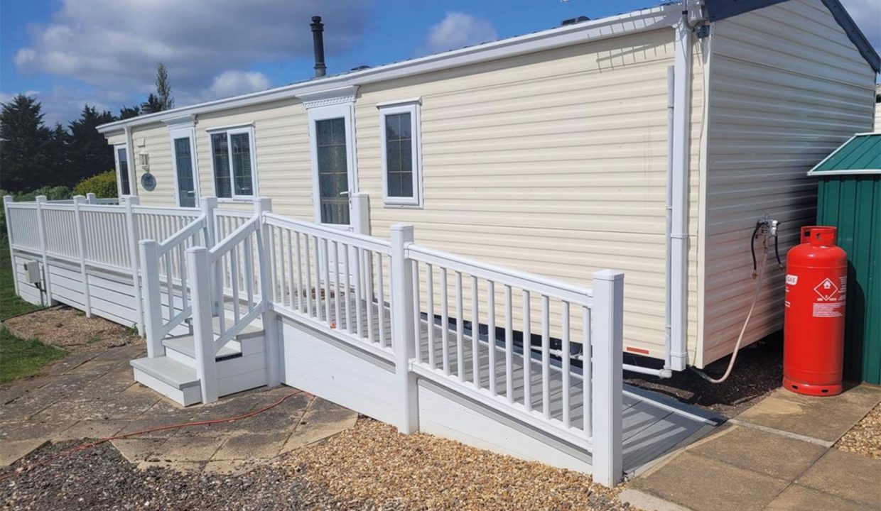 Plot-8---Willerby-Granada-36x12-preowned-9