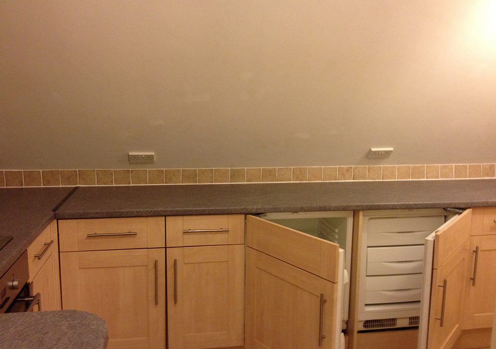 flat 2 pics 1